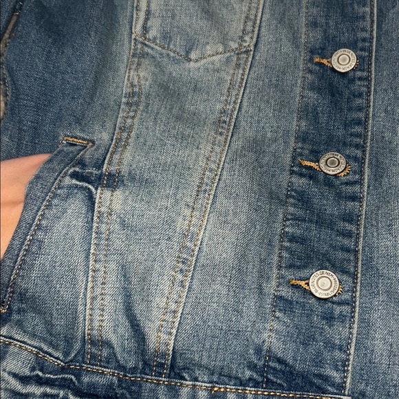 100% cotton Blue Denim Jean Jacket - Picture 3 of 5